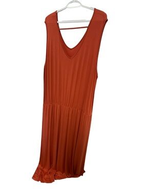 Sleeveless V-Neck Maxi Dress in Rust
